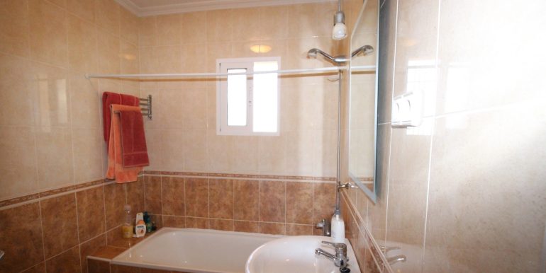 SUNNY 3 BEDROOMS TOWNHOUSE FOR SALE ISLA PLANA13